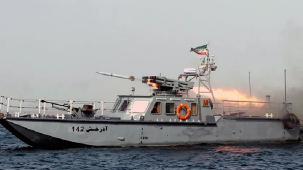 مناورات بحرية مشتركة بين إيران وروسيا في بحر عُمان