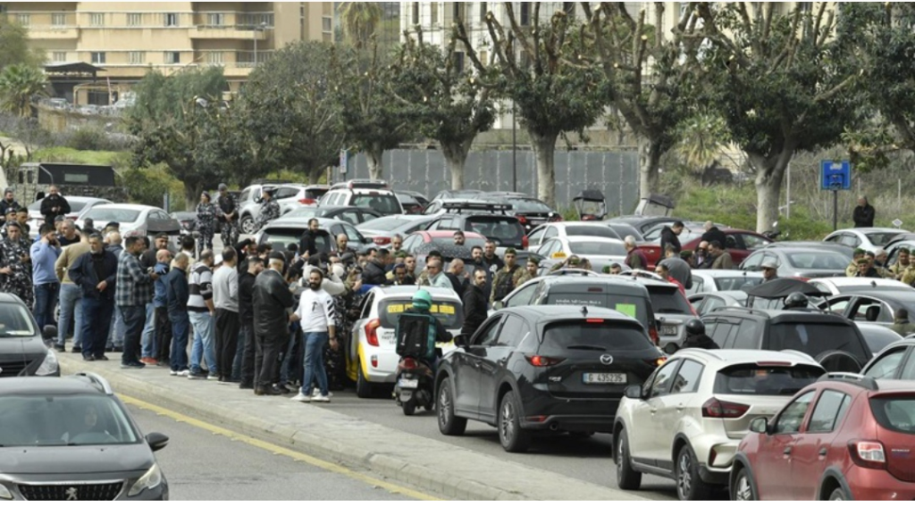 نقابات النقل البري تهدد بالتحرك والتظاهر الخميس المقبل