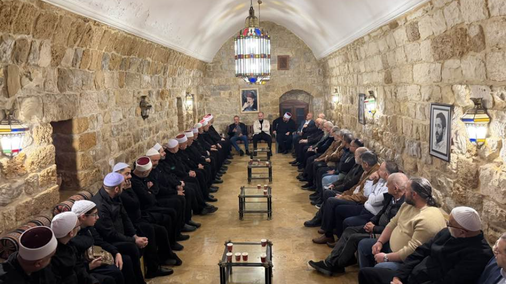 بالصور..لقاء وفاء يجمع لواء جابر بالأمير طلال أرسلان… تأكيد على ثوابت لا تتبدّل