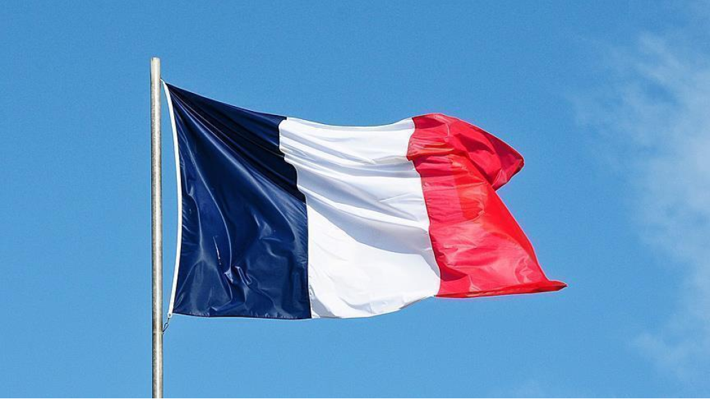 فرنسا تستدعي السفير الامريكي!!! 