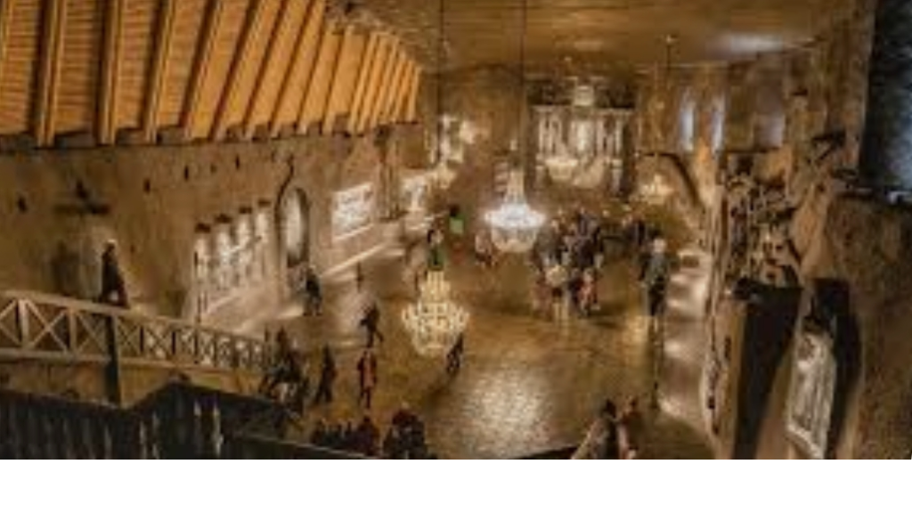 مملكة الملح تحت الأرض في بولندا.. أحد أغرب المعالم السياحية في أوروبا