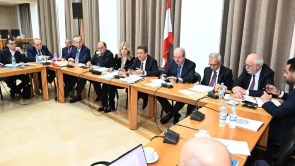 كنعان بعد اجتماع لجنة المال: استعادة الودائع أساس أي تشريع