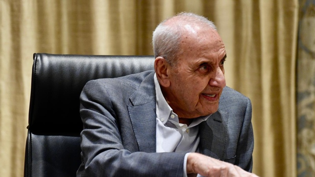 “اتحاد نقابة العمال” يوجّه كتاباً إلى بري: طعن دستوري بممارسات الحكومة ومطالبة بسحب الثقة