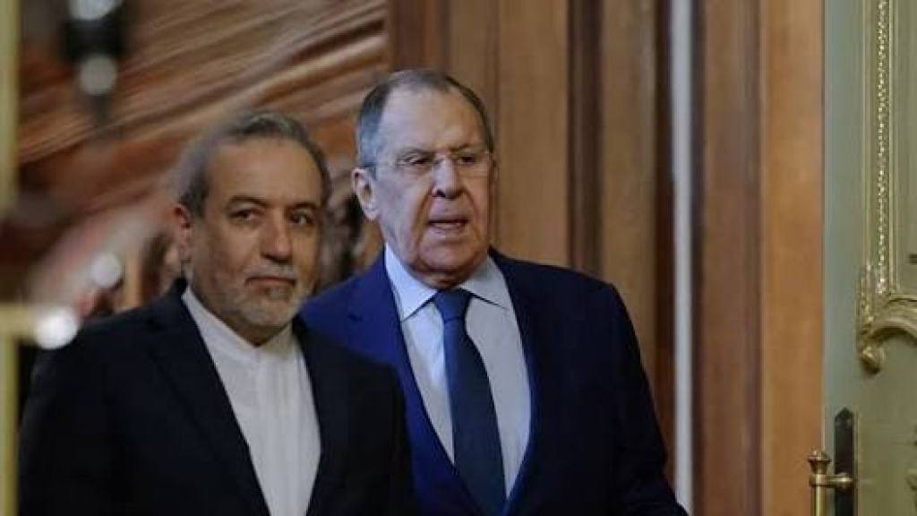 اتصال هاتفي بين عراقجي ووزير الخارجية الروسي