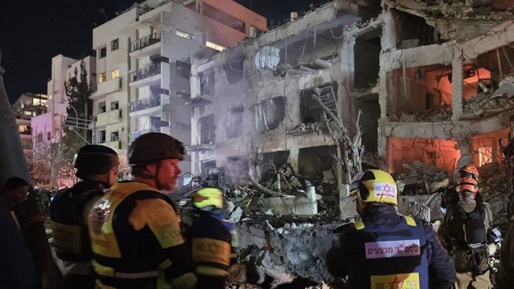 رغم شهادة القائد.. 