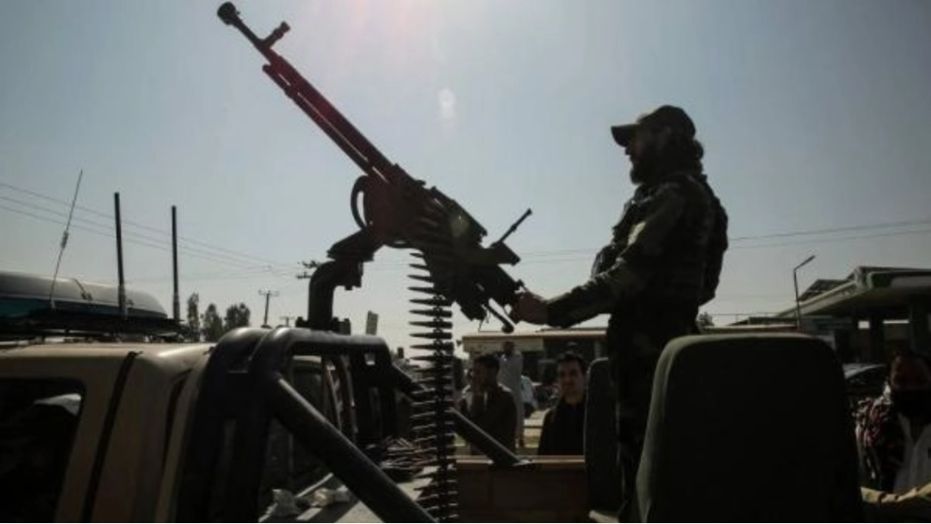 اشتباكات دامية بين باكستان وأفغانستان