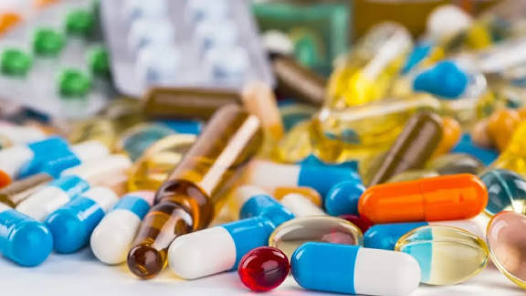 رئيس نقابة مستوردي الأدوية: الأمن الدوائي تحت السيطرة ولا زيادة في الأسعار