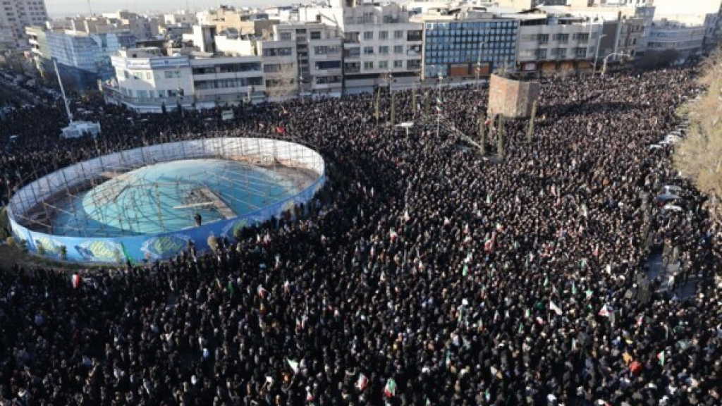 الحكومة الإيرانية دعت مواطنيها للنزول الى شوارع طهران تأييدا للجمهورية الإسلامية