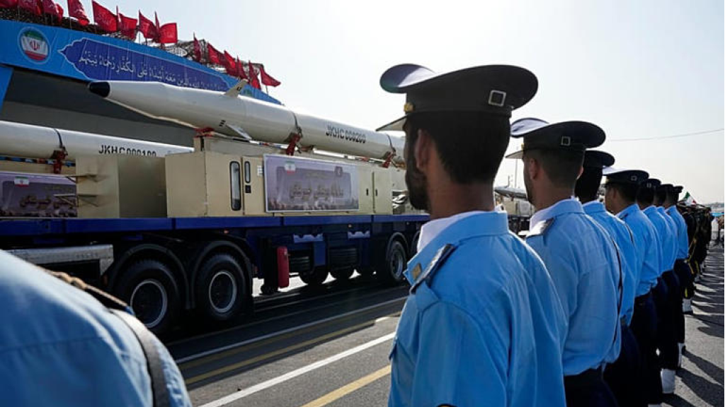 صاروخ خيبر شكن الإيراني يدخل ساحة القتال.. ماذا نعرف عنه؟