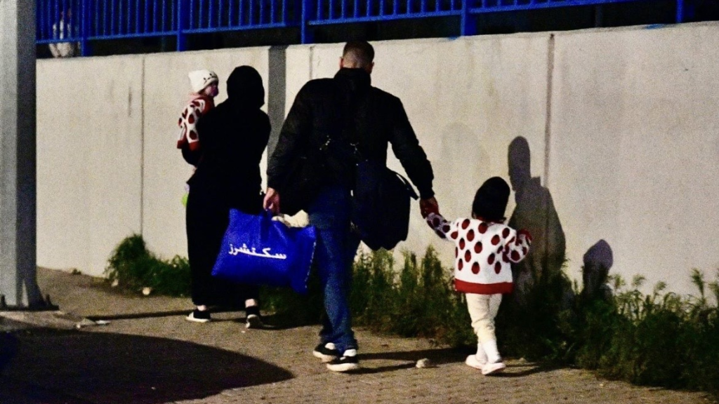 نزوح كبير من صور نحو بيروت