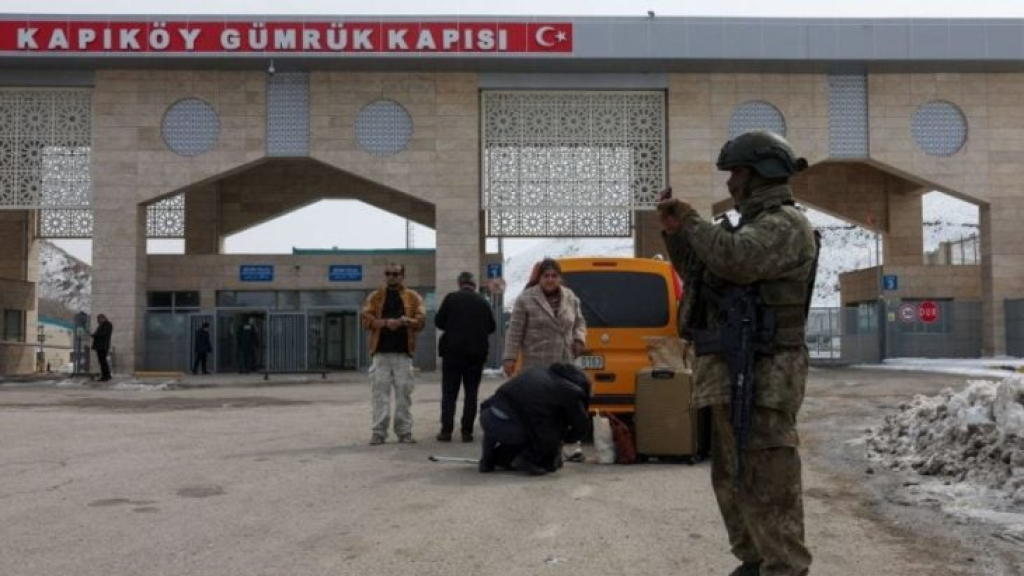 أنقرة تنفي صحة وجود هجرة جماعية من إيران إلى حدود تركيا