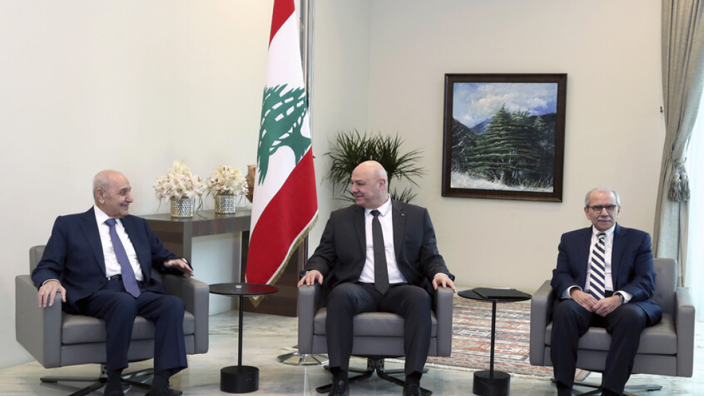 تمديد ولاية البرلمان اللبناني لسنتين!