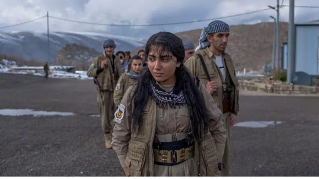 أكراد إيران يوحّدون الصفوف: ماذا نعرف عن الائتلاف الجديد؟ وما دوره؟