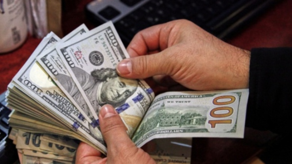 تحويل 200 دولار إلى لبنان.. الكلفة الأعلى عالمياً  