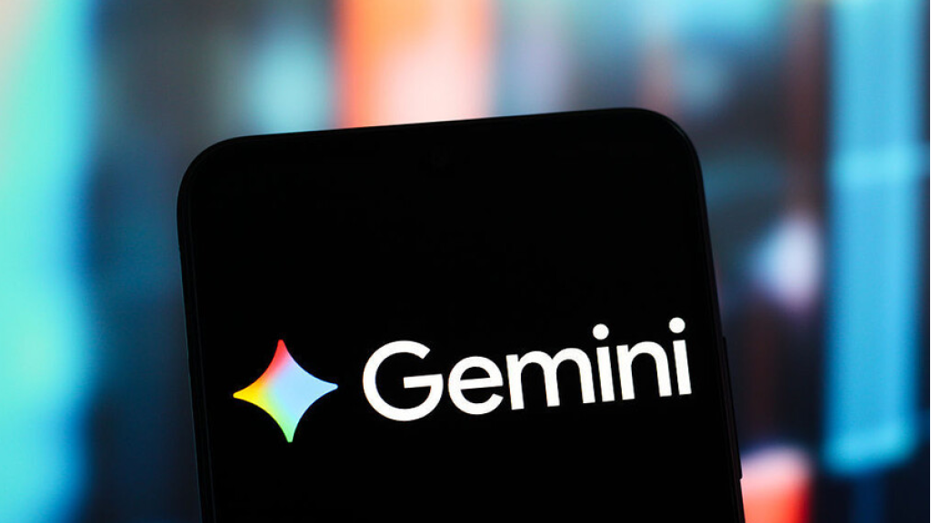 شاب أمريكي ينtحر بعد علاقة وهمية مع 