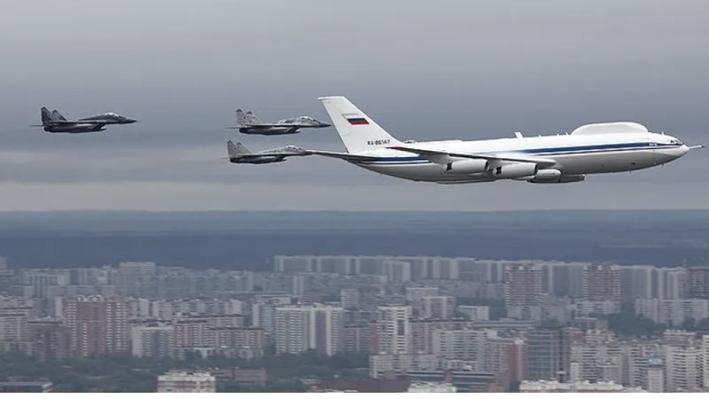 إجلاء 117 إيرانيًا وجثامين دبلوماسيين من لبنان بطائرة روسية!