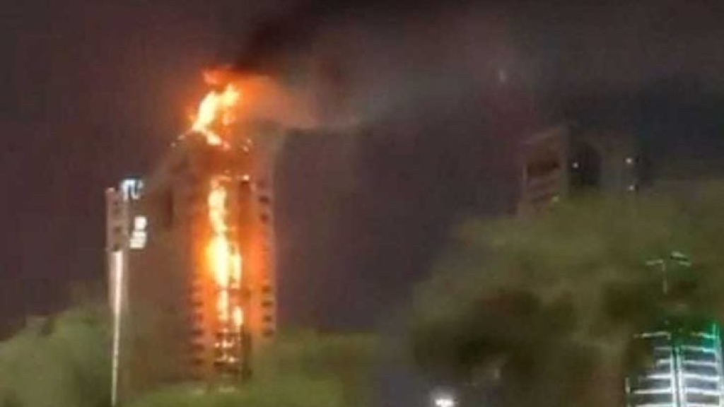 تضرر بنى تحتية في الكويت والبحرين مع تصعيد إيران قصفها لدول الخليج-