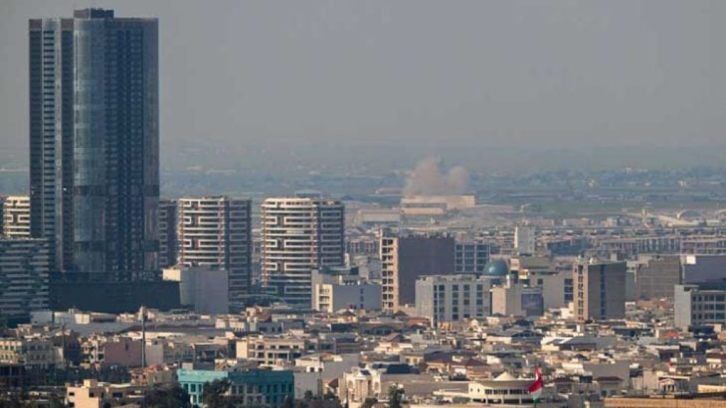 العراق.. هجوم بمسيرات يستهدف قاعدة أمريكية قرب مطار أربيل