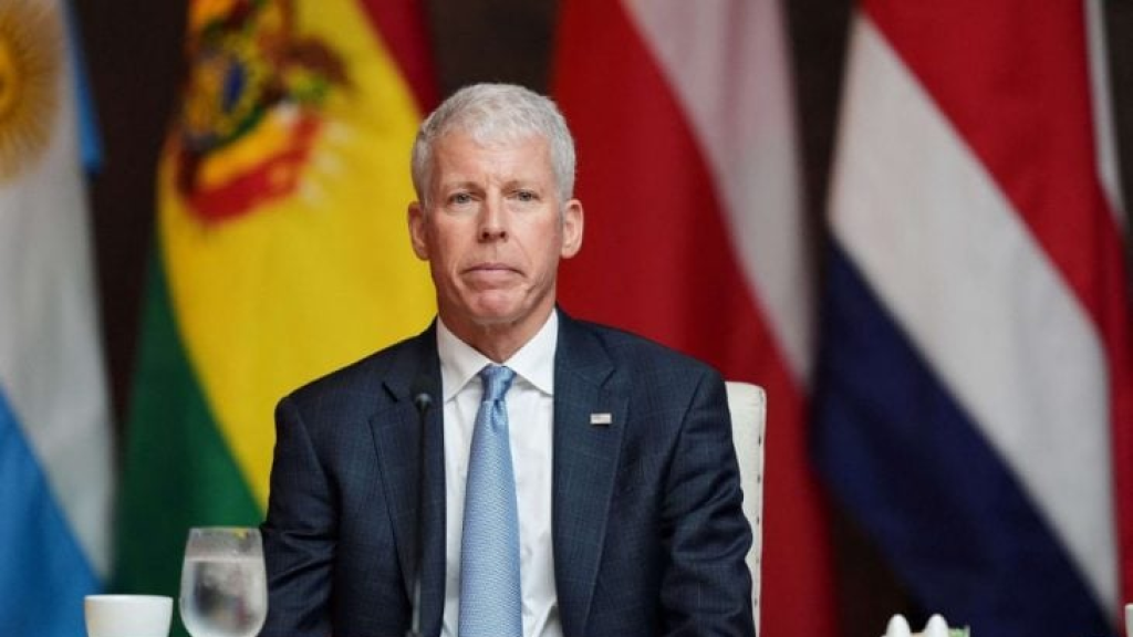 تصريح أمريكي عن مرافقة ناقلة نفط في مضيق هرمز يقابله نفي إيراني وحذف للمنشور-