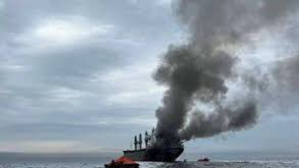 “الحرس الثوري”: استهدفنا سفينتين في مضيق هرمز