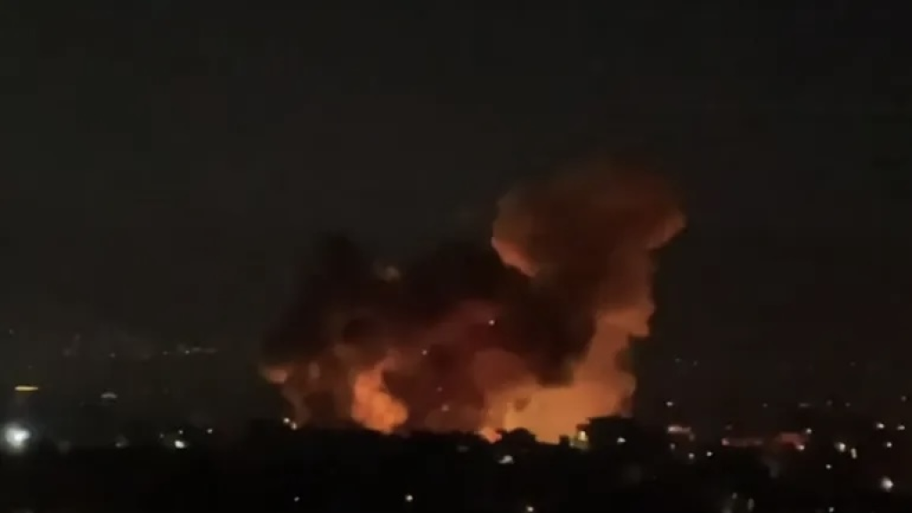 استهداف المبنى المهدد في العمروسية