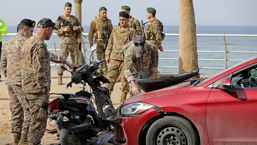 سلطة الوصاية تهرول نحو التفاوض وإسرائيل تتمنّع!