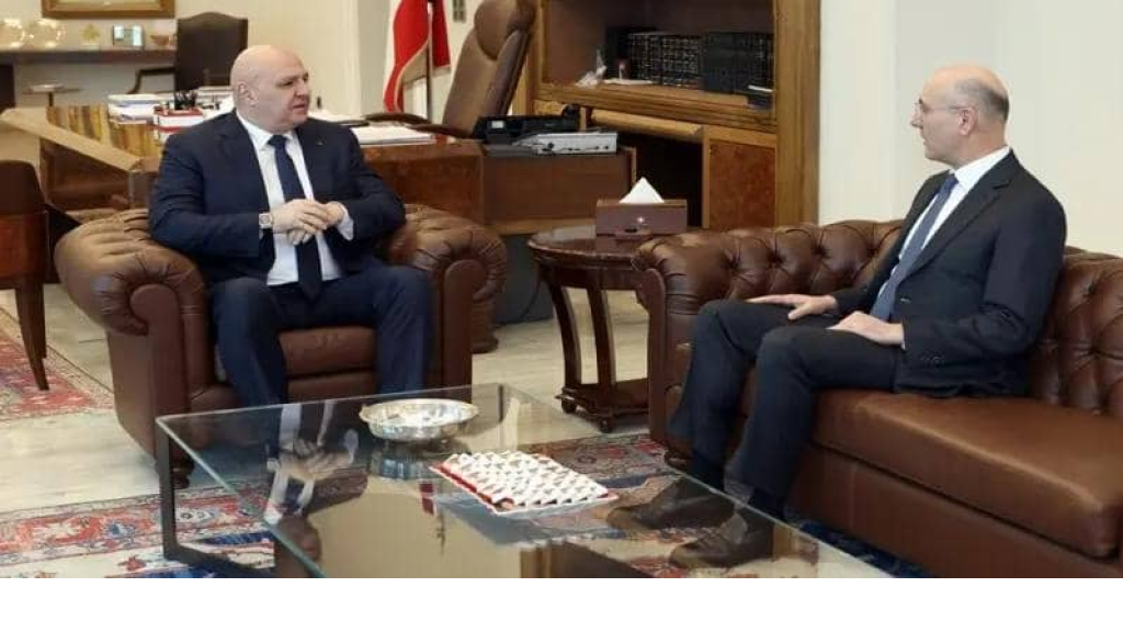 عون اطّلع من وزير الداخلية على الأوضاع الأمنية