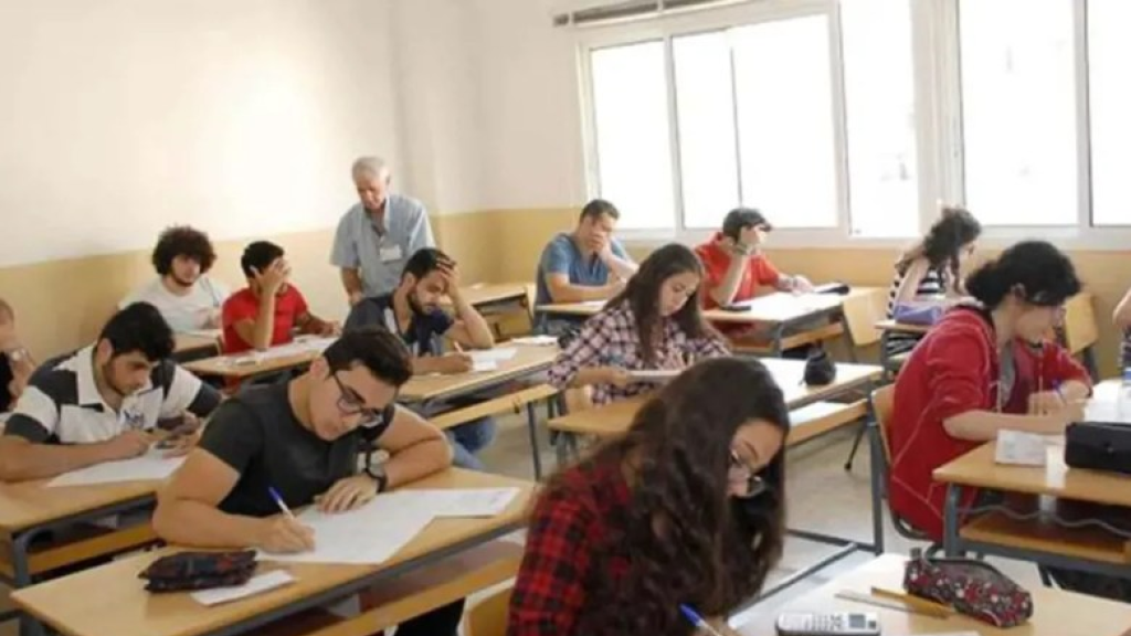 هل تتسبب الحرب بإلغاء الامتحانات الرسمية؟