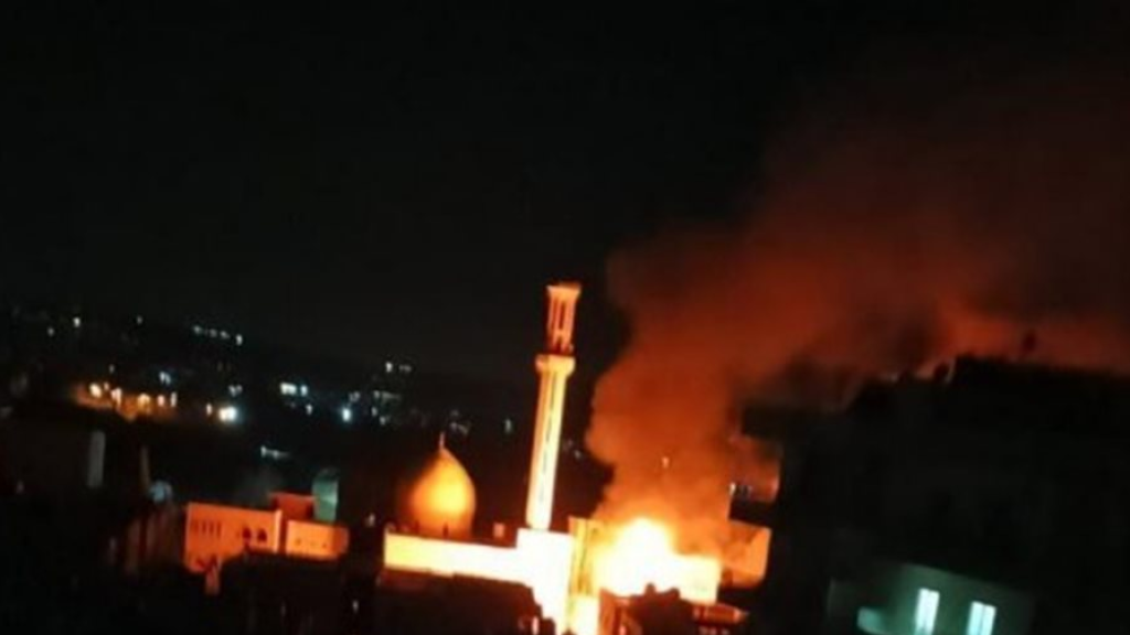 بالفيديو.. استهداف جامع القائم على مفرق العباسية