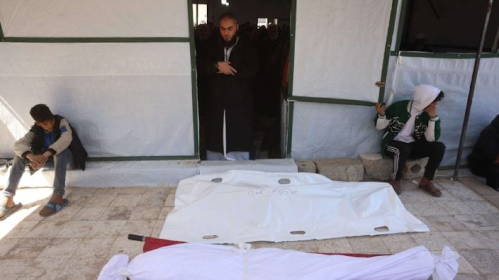 استشهاد فلسطيني وإصابة آخرين في قصف إسرائيلي على جنوب غزة