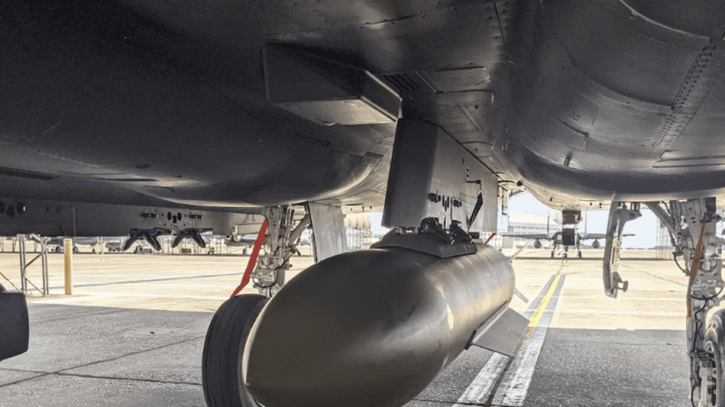 استخدمتها أميركا في إيران.. ما هي القنابل الخارقة للتحصينات؟