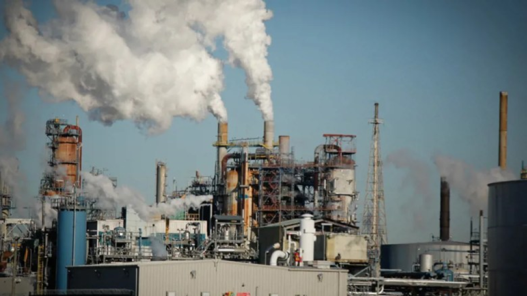 وكالة الطاقة الدولية تقترح إجراءات لتخفيف ضغوط أسعار النفط على المستهلكين… ما أبرزها؟