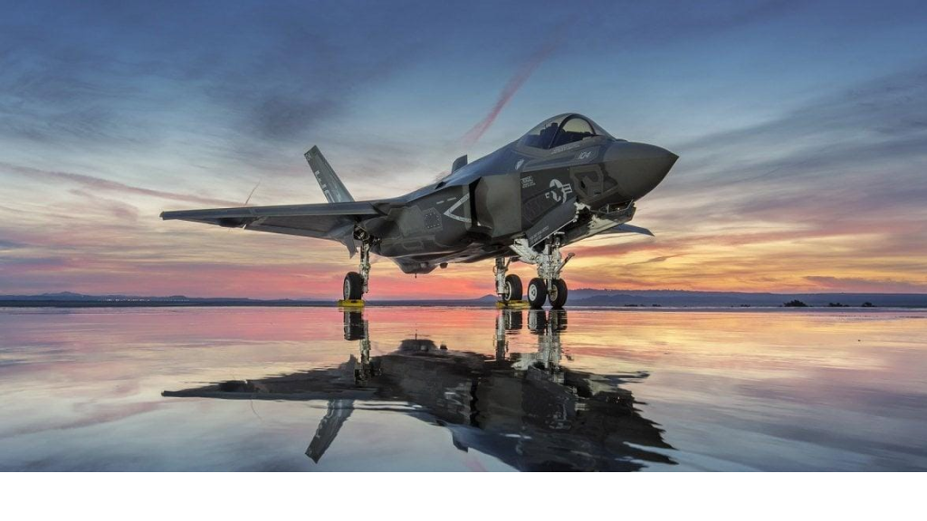 F-35 تهبط اضطرارياً بعد مهمة قتالية… غموض يحيط بالحادثة