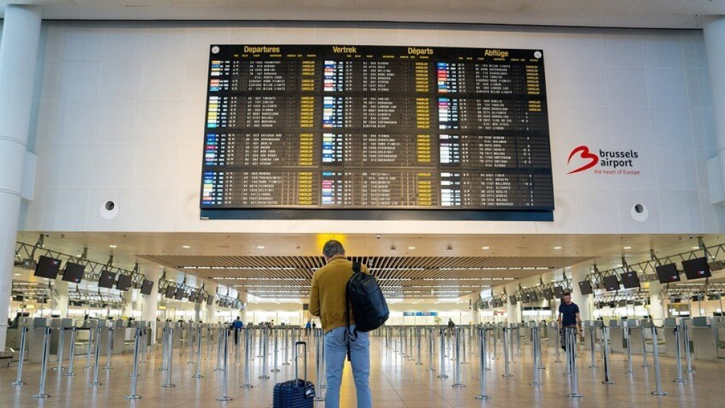  نيران الحرب على إيران طالت أسهم الطيران العالمي ملحقة بها خسائر بعشرات مليارات الدولارات  