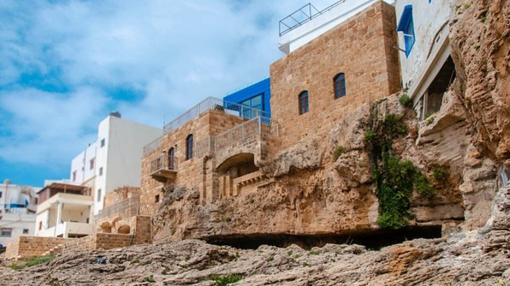 لجنة كفرحزير البيئية تحذر: 