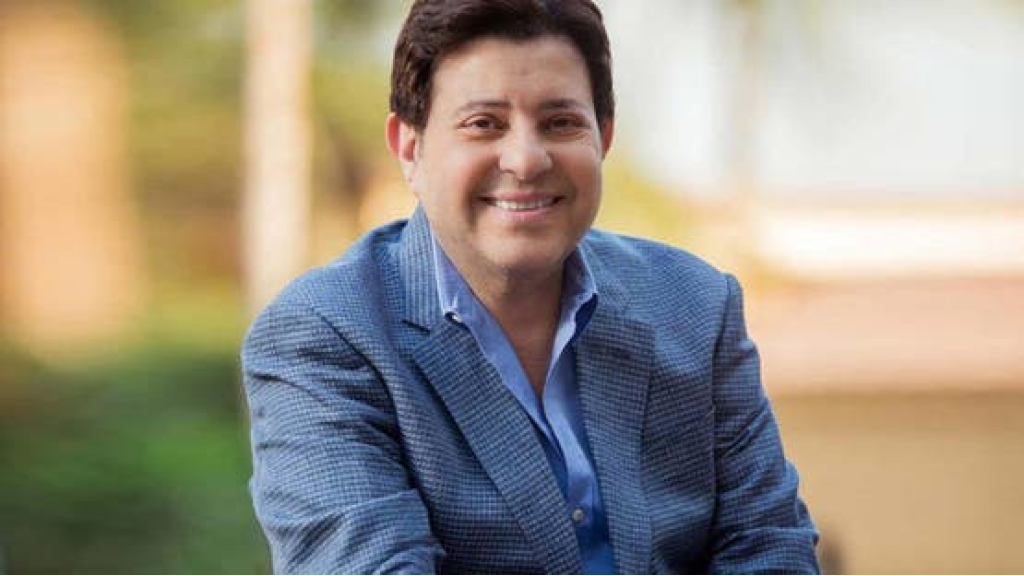 تطور في حالة هاني شاكر الصحية.. تحسن كبير ويعود إلى مصر قريباً