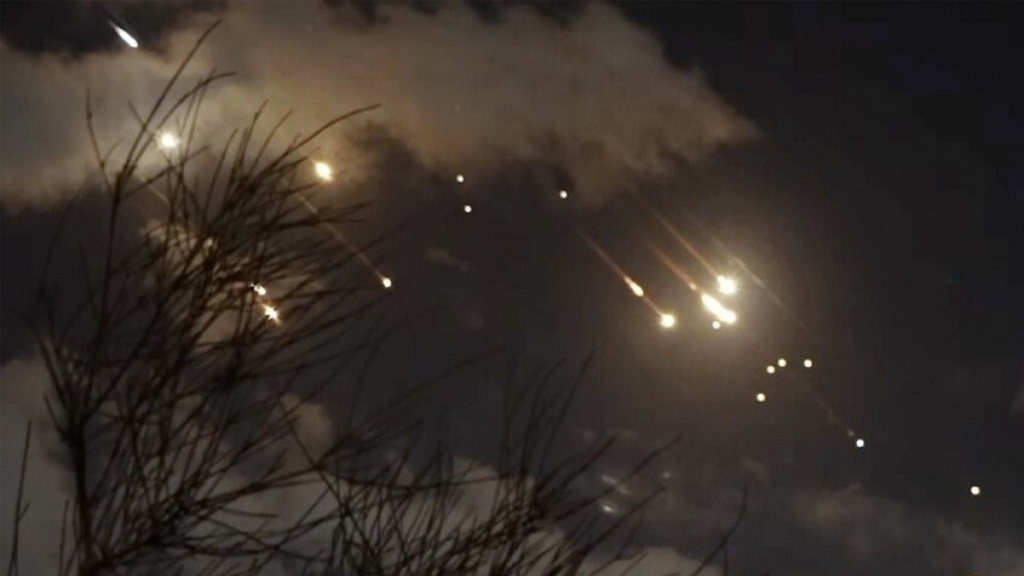 رشقة صواريخ إيرانية على الأراضي المحتلة