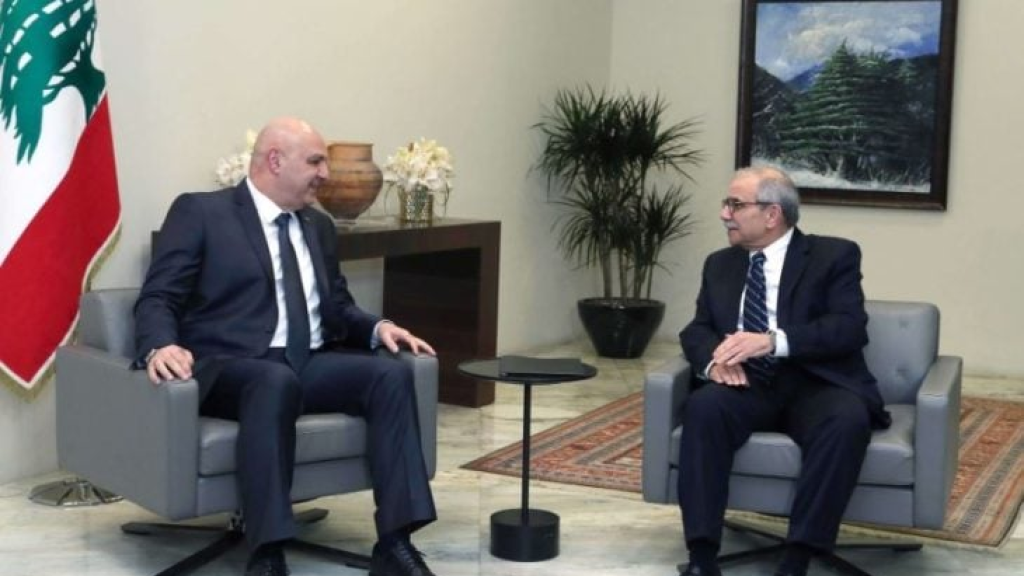 لبنان يسحب الاعتماد من السفير الإيراني ويمنحه حتى الأحد لمغادرة البلاد 