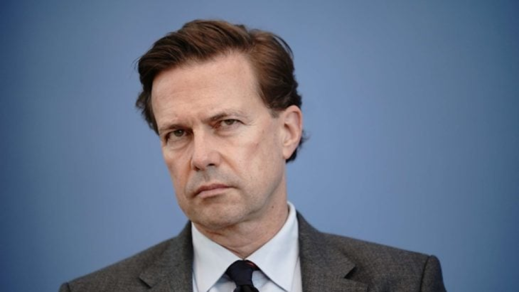 حين يصبح ذكر عنف المستوطنين خطيئة.. لماذا هاجمت إسرائيل السفير الألماني وتريد استبداله؟