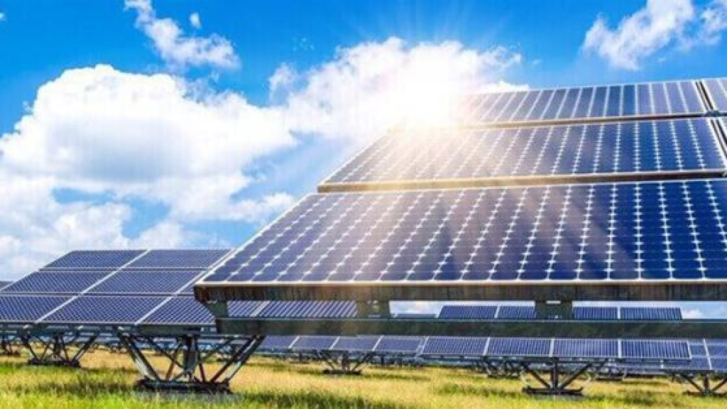 هواجس الحرب تدفع اللبنانيين نحو الأمان الكهربائي