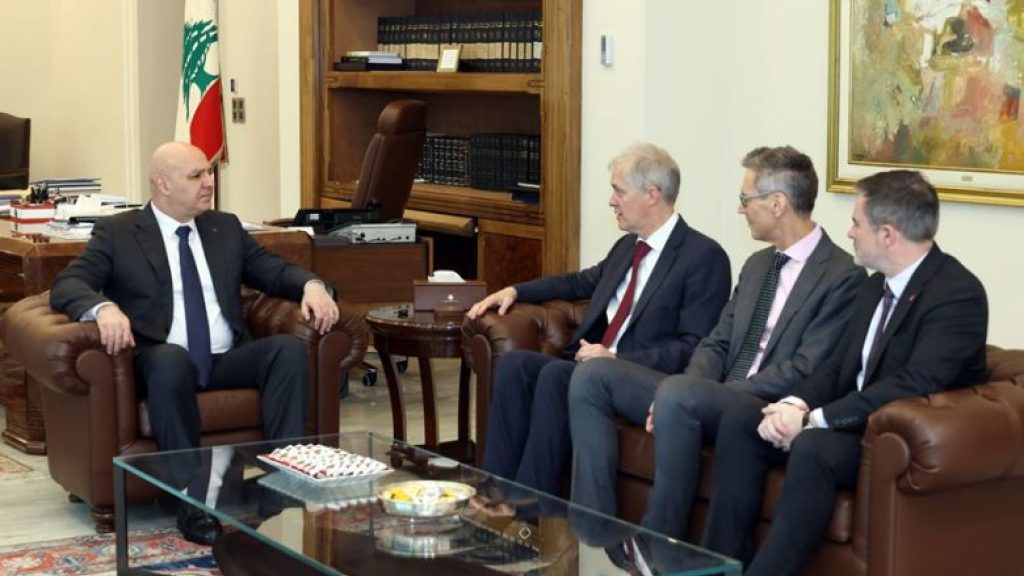 لقاء عون بالسفراء الأجانب… دعم دولي للمبادرة اللبنانية لوقف التصعيد