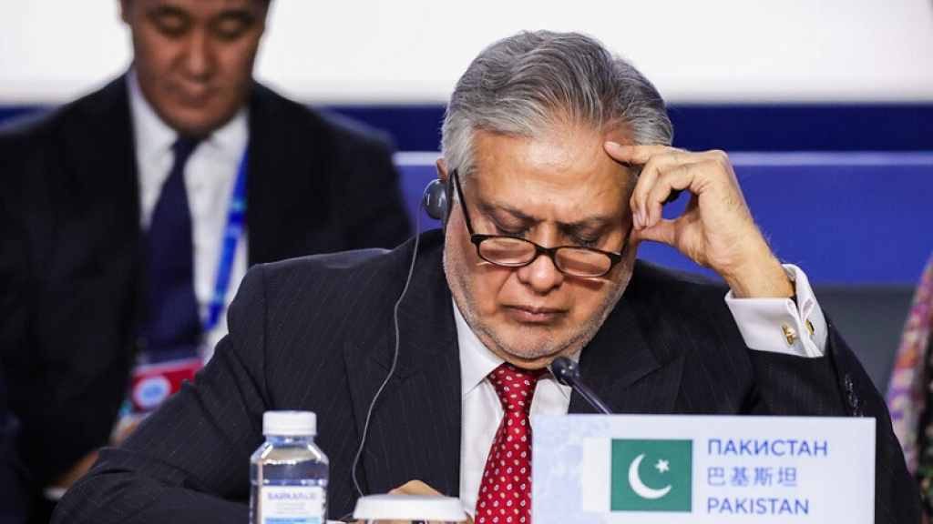 باكستان تكشف عن وساطتها في محادثات غير مباشرة بين واشنطن وطهران