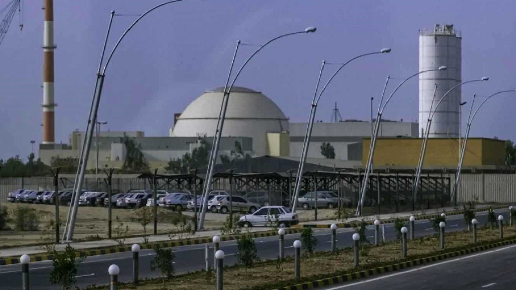موسكو تحذر من استهداف محطة بوشهر الإيرانية: نعتبرها خطًا أحمر