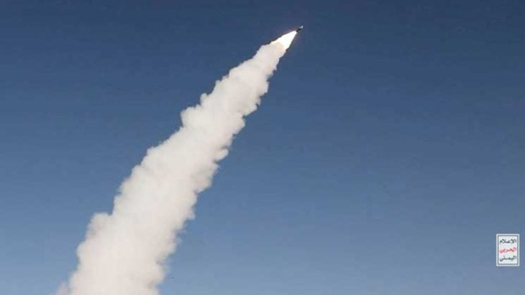 إعلام عبري: إطلاق صواريخ من اليمن تجاه إسرائيل لأول مرة منذ بداية الحرب