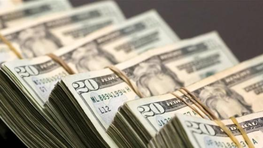 توسّع الحرب يهّدد تحويلات المغتربين من الخليج..ومصير الدولار على المحك