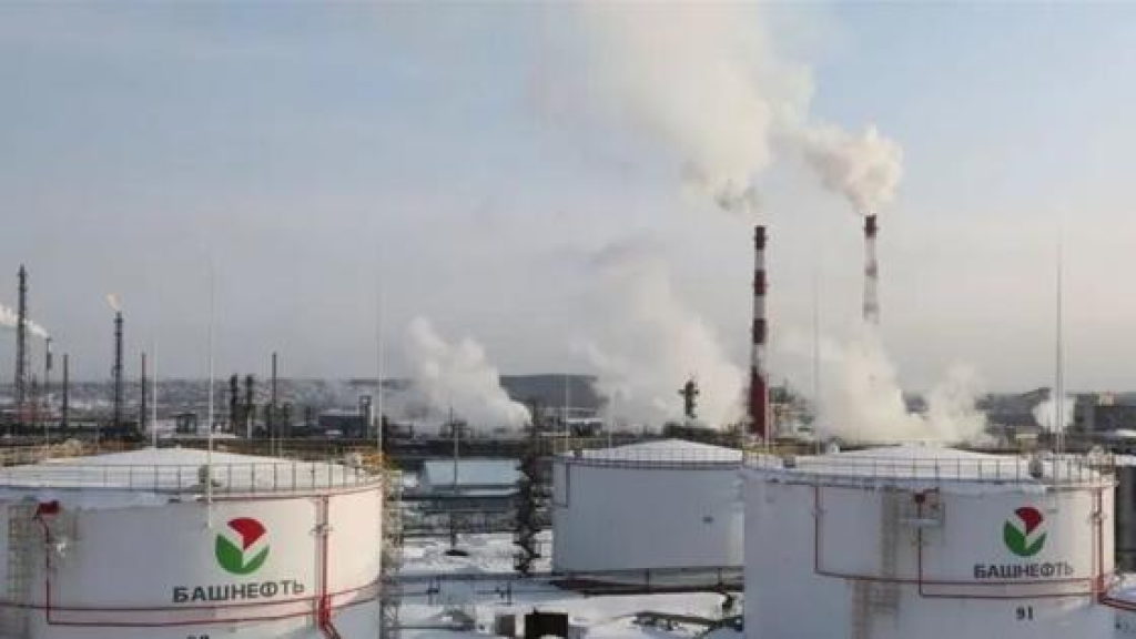 لمواجهة تقلبات سوق النفط.. روسيا تحظر تصدير البنزين