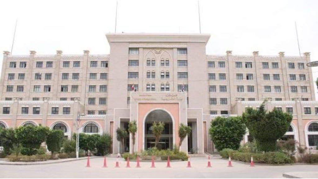 “الخارجية اليمنية”: التدخل العسكري حق مشروع لمواجهة العدوان الصهيو أميركي