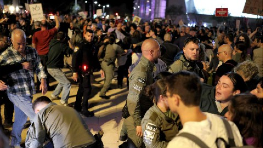 ملايين الأمريكيين يحتجون ضد سياسات ترامب والحرب على إيران ومظاهرات تعمّ عواصم أوروبية احتجاجا على دعم إسرائيل.. والشرطة الإسرائيلية تفرّق متظاهرين في تل أبيب