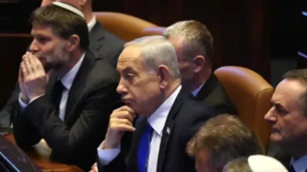 اختراق يهز إسرائيل.. رسائل سرية تكشف صراعاً داخل قمة القرار 