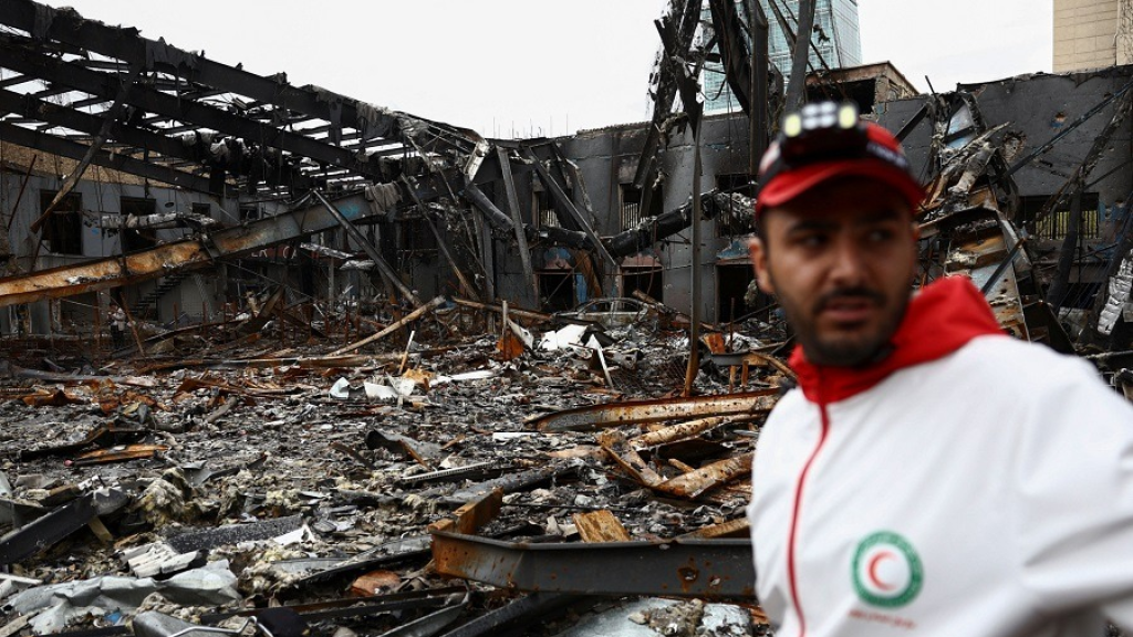 أكاديميون وباحثون إيرانيون يطالبون بحماية المراكز التعليمية والثقافية والإنسانية